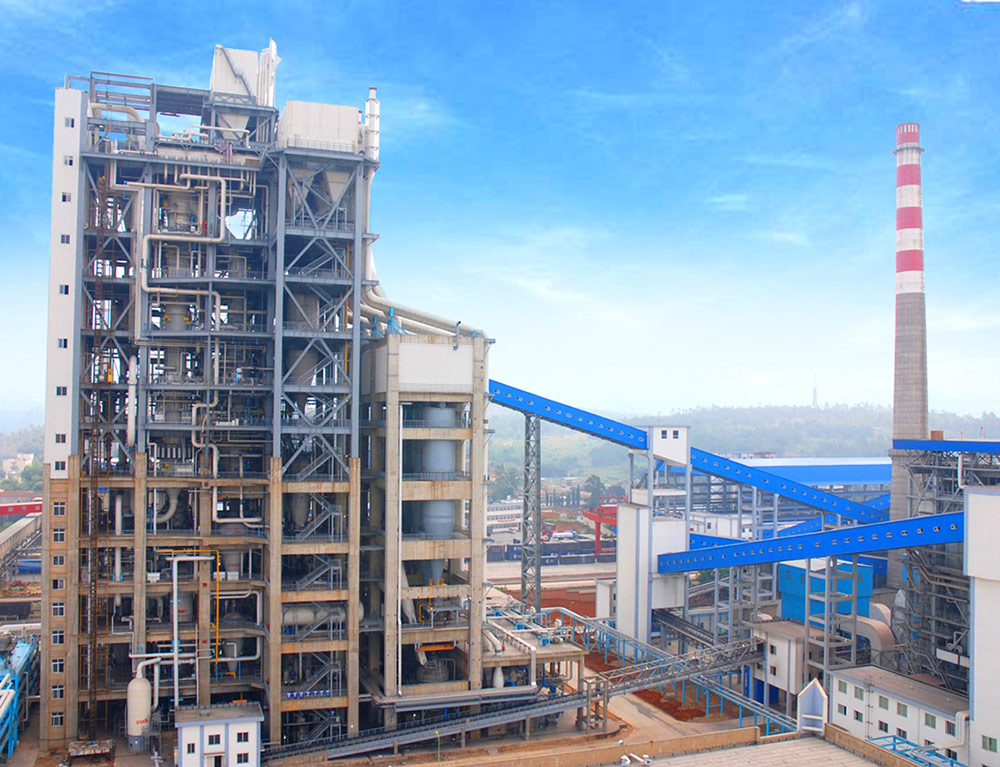 2.采用超大厚梁、板混凝土结构施工技术以及大型钢结构现场制作与安装技术建造的大型气化框架 (2).jpg